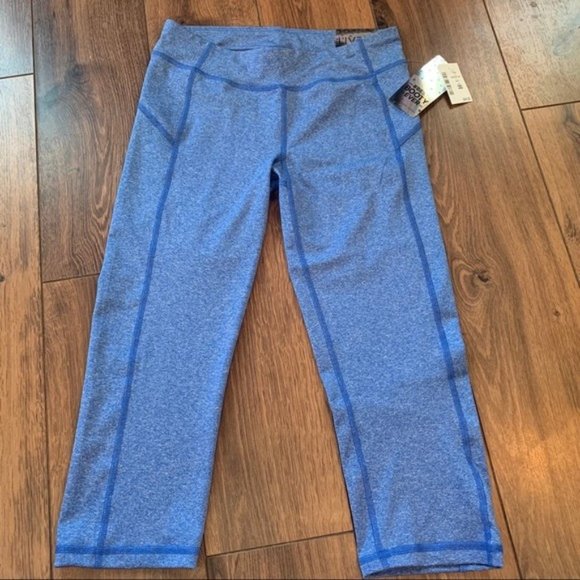 Best Booty Ever 19” crop size medium NWT